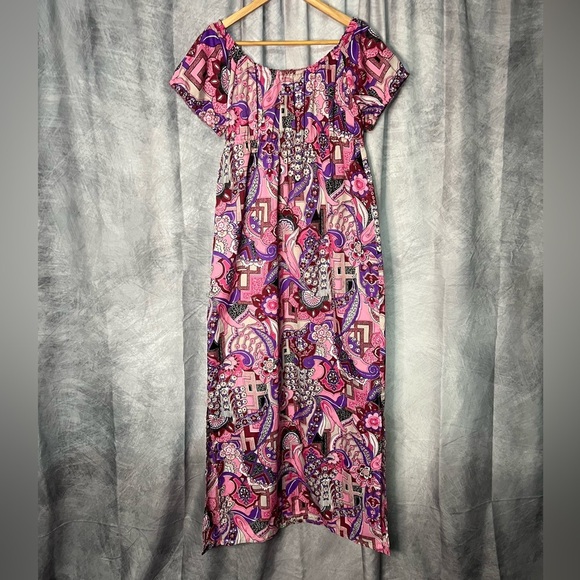 Pink, Red, Purple, White, Black Print Empire Waist Maxi Dress with Side Slits - Picture 8 of 9